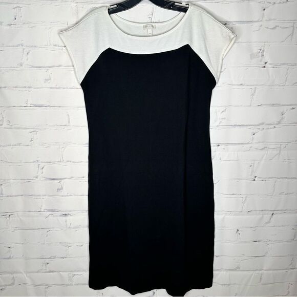 Talbots Dresses & Skirts - Talbots small white & black dress